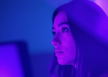 Parasoziale Beziehungen zu Medienpersonen