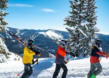 Der erste Skiurlaub mit der Familie: So wird die Reise zum unvergesslichen Erlebnis