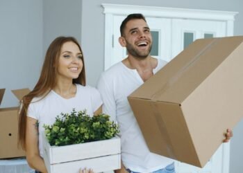 Möbel vor der Hochzeit: Platz schaffen beim Zusammenziehen
